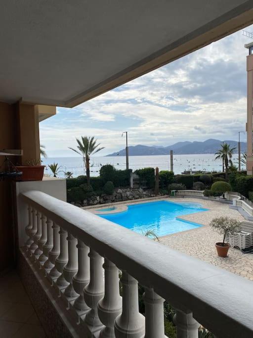 Bord De Mer, Terrasse, Tout A Pieds Cannes Bagian luar foto