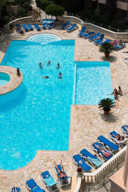 Bord De Mer, Terrasse, Tout A Pieds Cannes Bagian luar foto